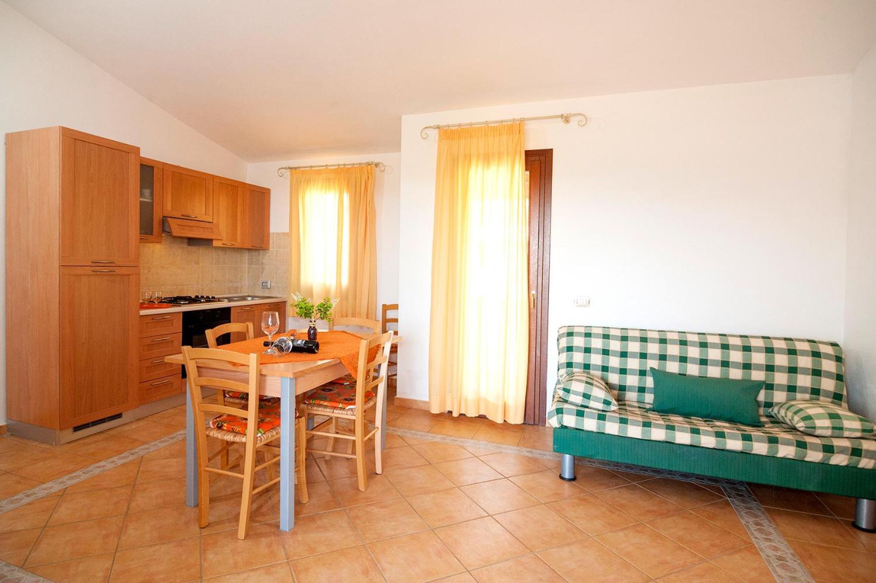 Li Troni Aparthotel Budoni Exterior photo